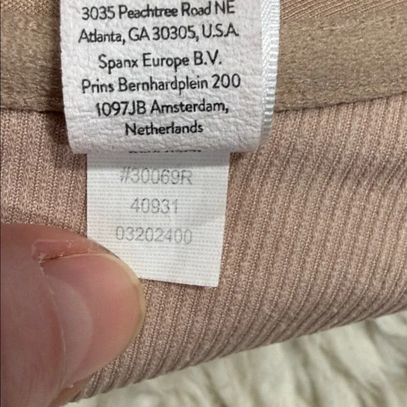SPANXsmooth Bra-llelujah!
Lightly Lined Full Coverage Bra In Beige Size 38C - Picture 8 of 8